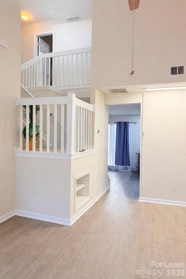 Building Photo - 111 Lynch Cir