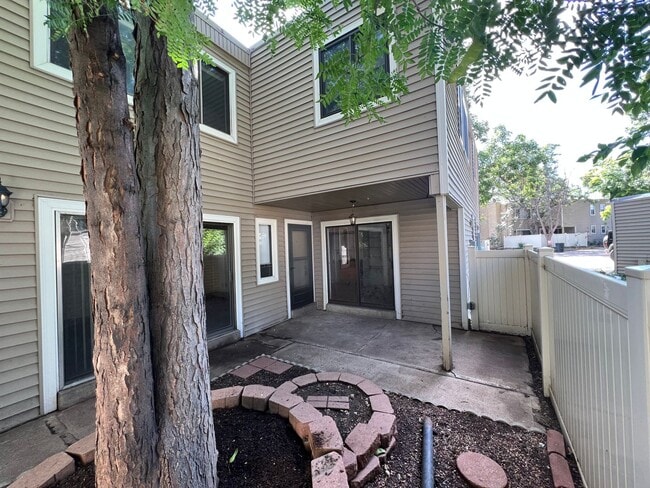 Primary Photo - 3 Bedroom Condo in Cinnimon Courtyards
