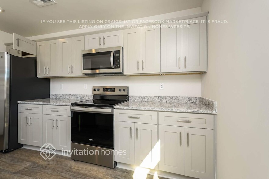 Building Photo - 503 Jack Pine St