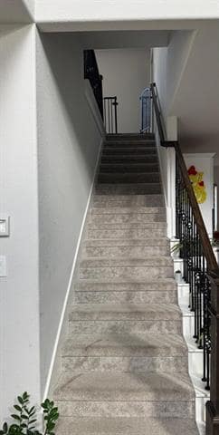 Building Photo - 207 Midnight Trl