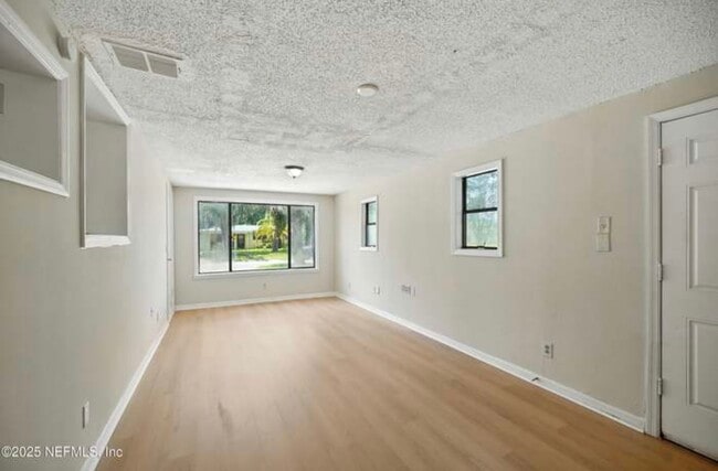 Building Photo - 1841 Debutante Dr