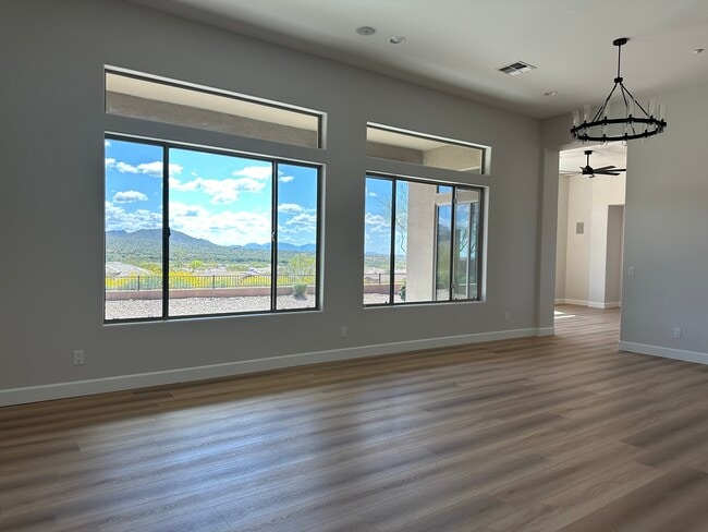 Building Photo - 42107 N Mountain Cove Dr