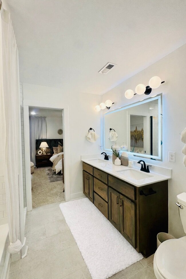 Building Photo - 218 High St