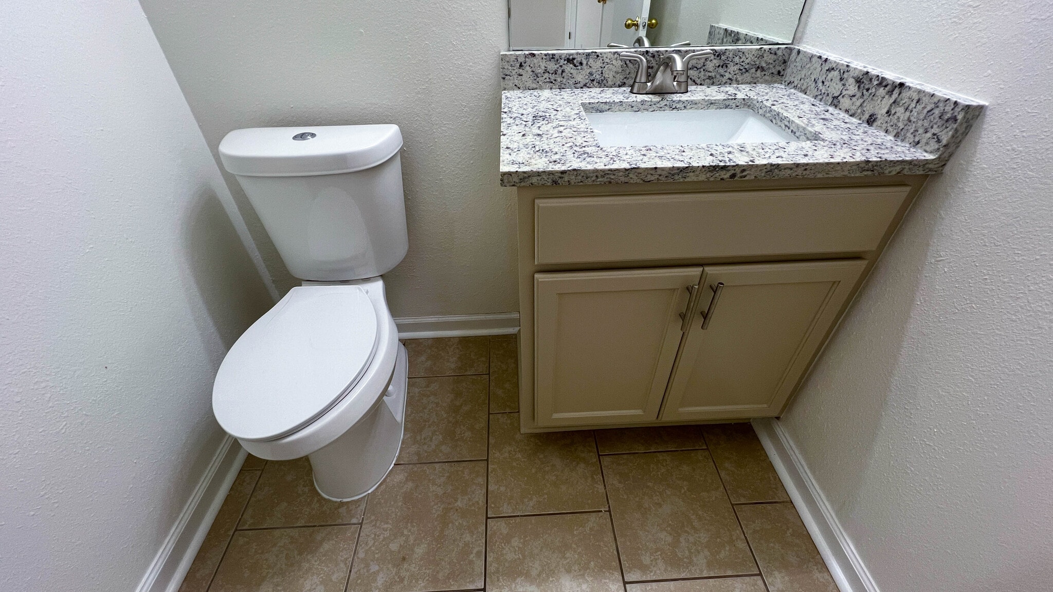 Building Photo - 4721 Waterfront Oak Dr