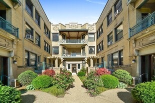 Building Photo - 5520 S Cornell Ave