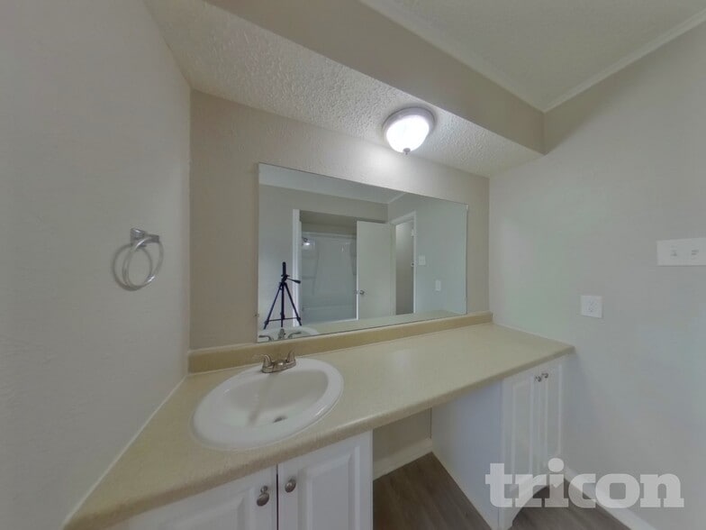 Building Photo - 6963 Downey Ct