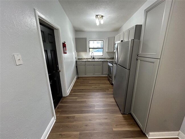 Building Photo - 1503-1503 Noble Pl