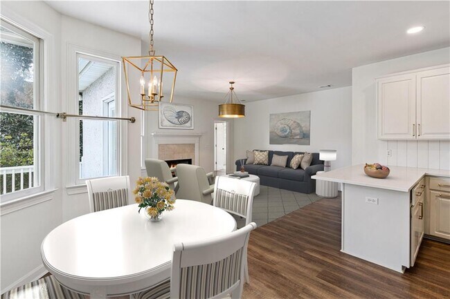 Building Photo - 417 Colley Ln