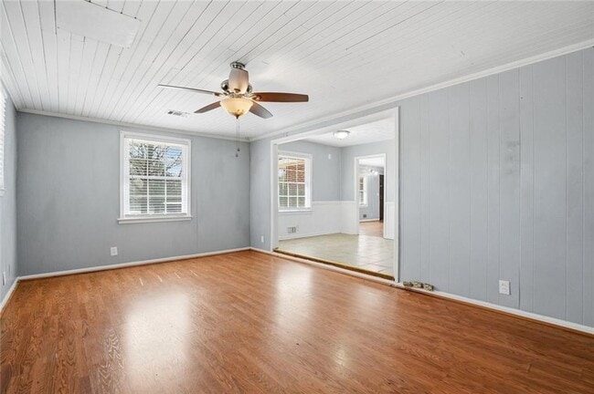 Building Photo - 5205-5205 Five Forks Trickum Rd SW