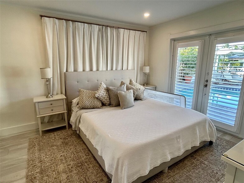 Building Photo - 1473 NE 53rd Ct