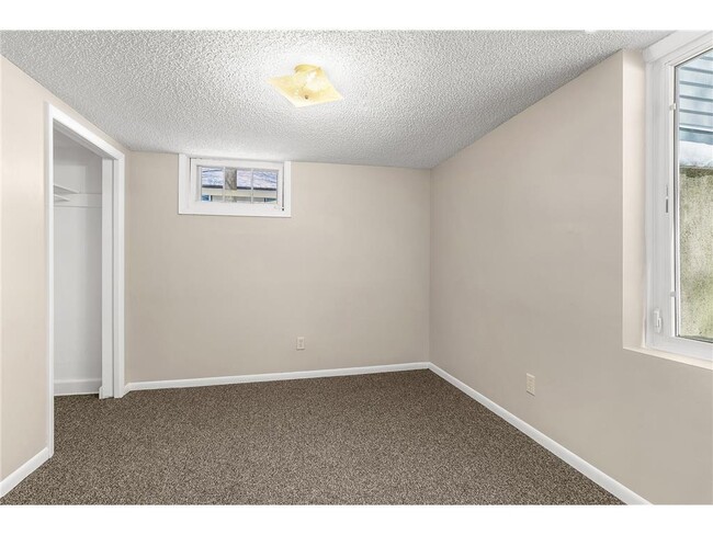 Building Photo - 209 29th Ave N