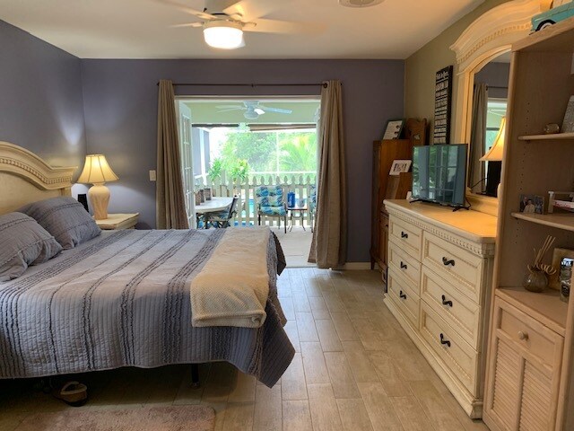 Master Bedroom - 704 SW 11th Pl