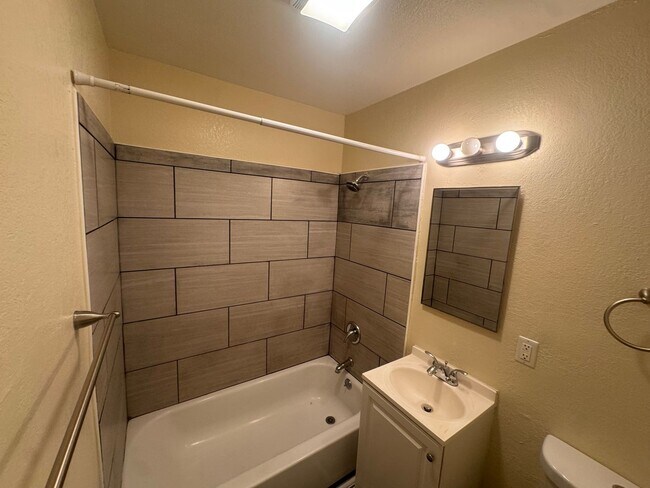 Building Photo - Welcome to SkyView Villa & Somerset Apartm...
