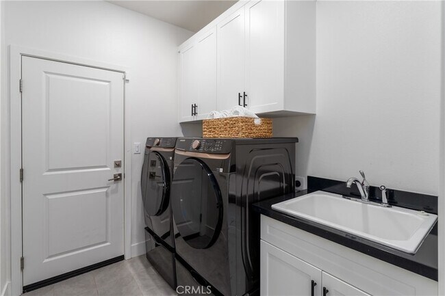 Building Photo - 35555 Orchard Trails