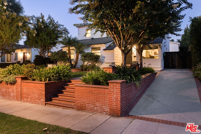 Building Photo - 4176 Klump Ave