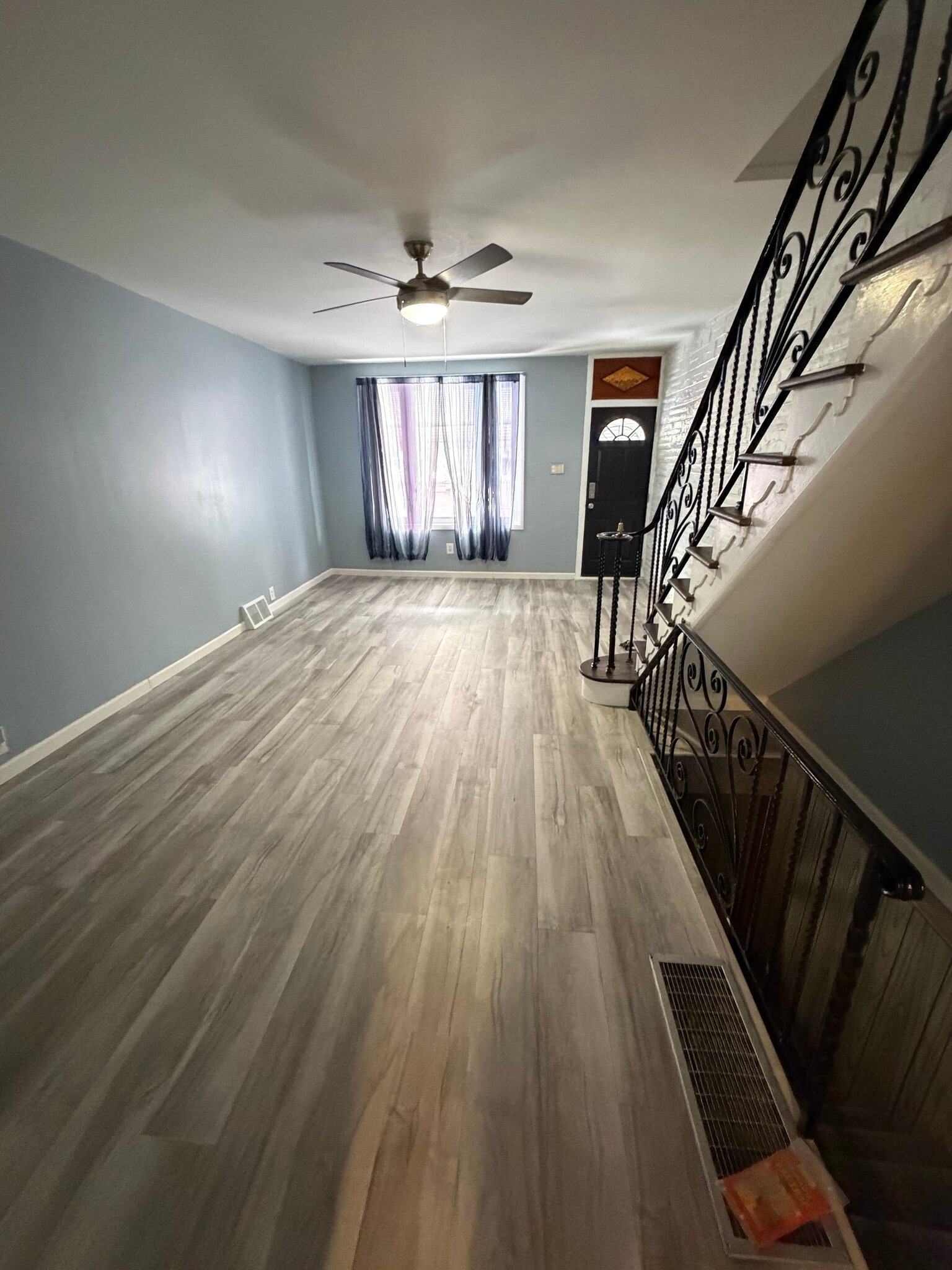 Building Photo - 109 Roseberry St