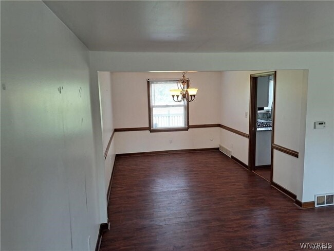 Building Photo - 150 Gregory Pl