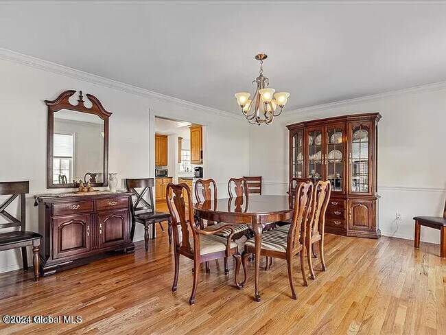 Building Photo - 633 Salvia Ln