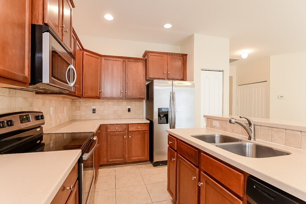 Building Photo - 6139 Twin Bridges Dr