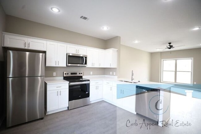 Building Photo - Luxury 2 bed 2 bath apartment - brand new construction!! Washer, dryer, internet, cable and utili...