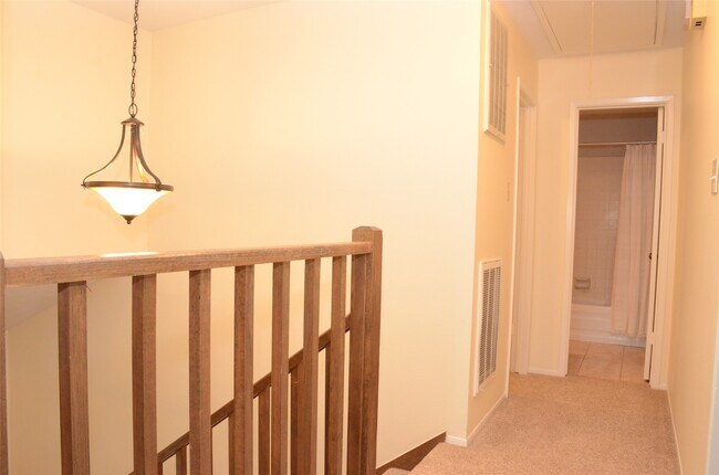 Building Photo - 3002 N Blue Meadow Cir