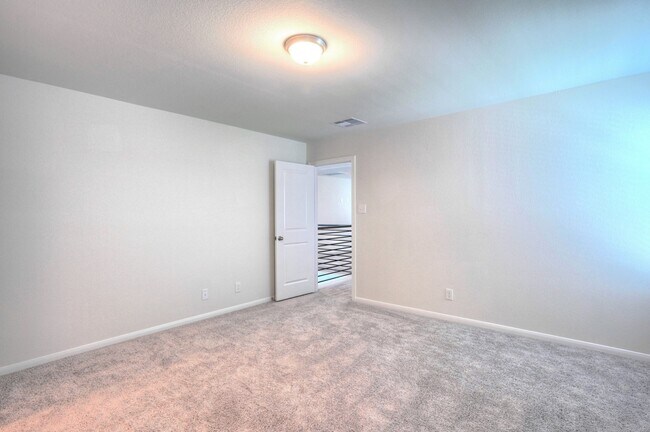 Building Photo - 22234 Delphin Grv Dr