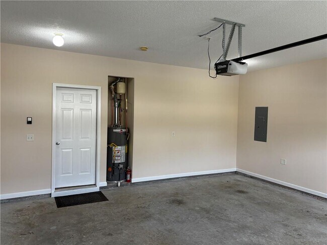 Building Photo - 13 Cottage Trce NW