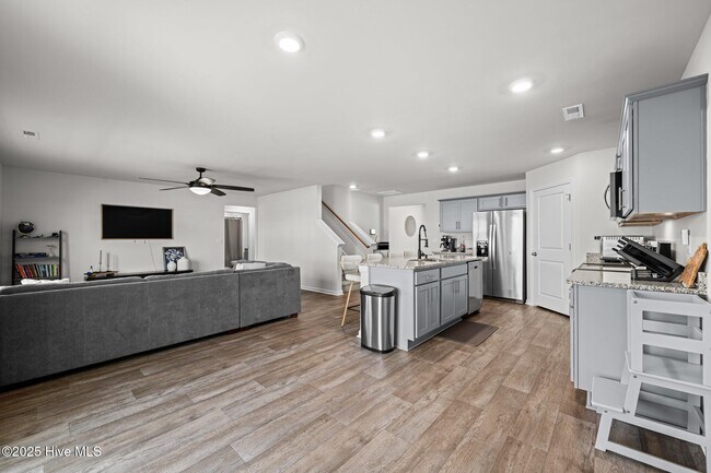 Building Photo - 4017 Madeline Farm Blvd