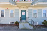 Building Photo - 327 High St