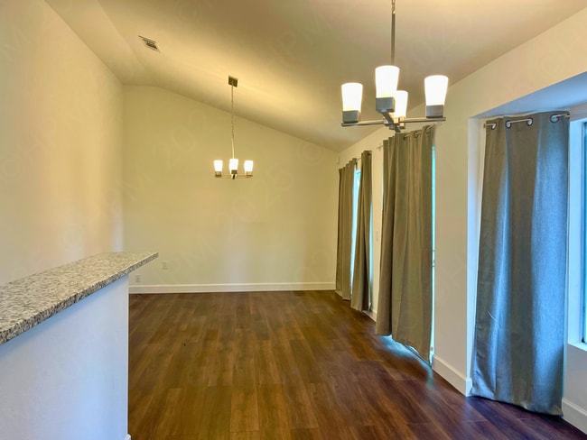 Building Photo - 7727 Broken Arrow