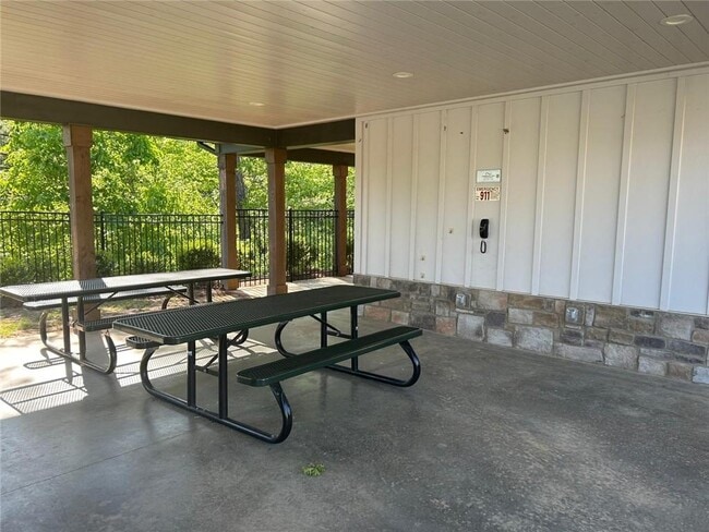 Building Photo - 6412 Mountain Home Way