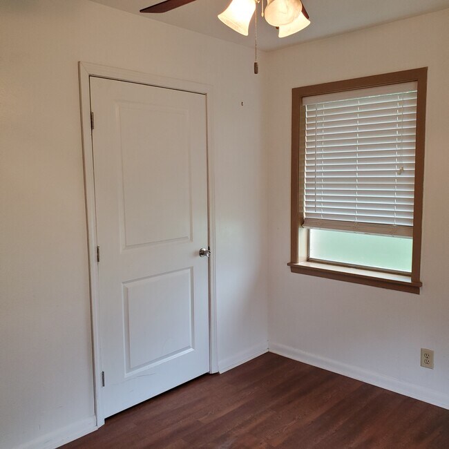 Bedroom 3 View 2 - 126 Nelda Dr