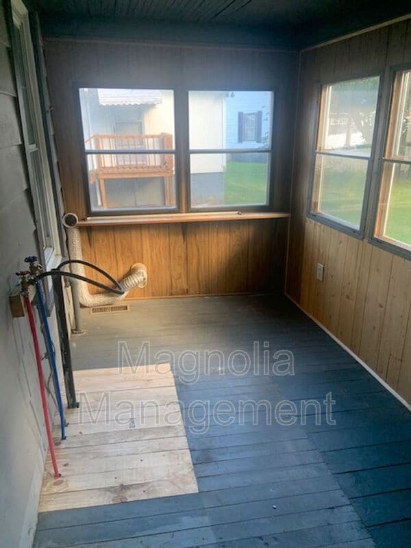 Building Photo - 423 Corbitt Rd