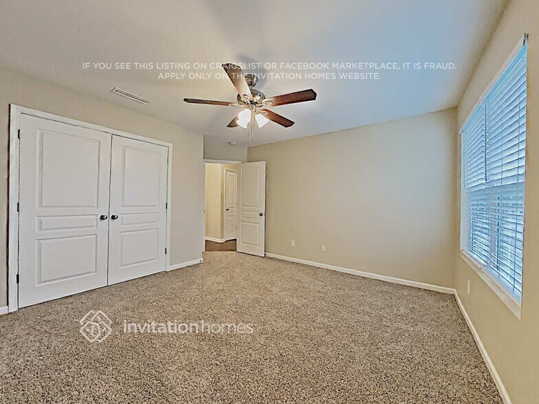 Building Photo - 1827 Carpenter Cabin Dr