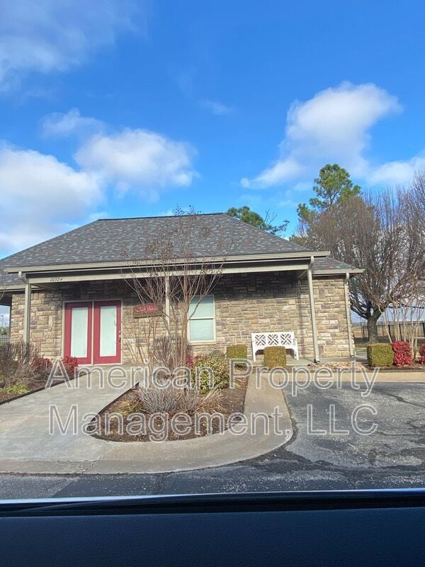 Building Photo - 10343 N 139th E Ave