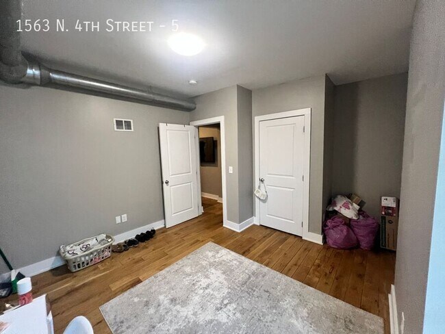 Building Photo - 1563 N 4th St