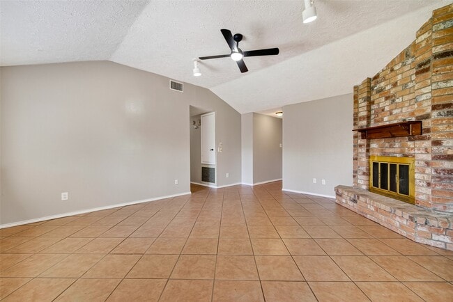 Building Photo - 14002 Kathi Lynn Ln