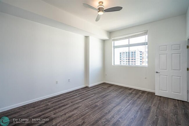Building Photo - 140 S Dixie Hwy