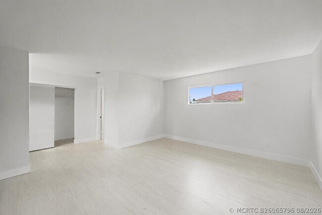 Building Photo - 4734 NW 5th Ct