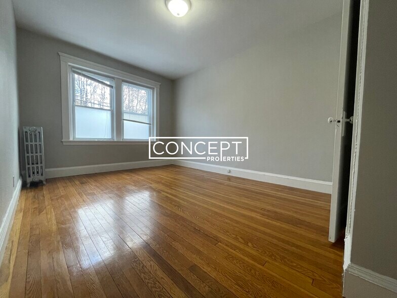 Building Photo - 1 Gray St