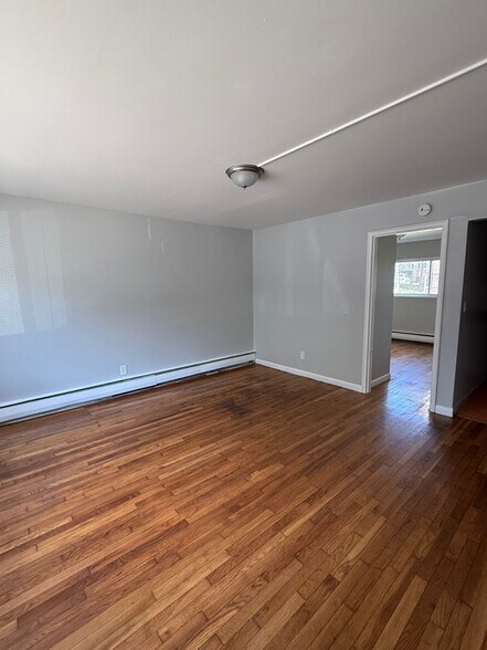 Building Photo - 89 Wagner Pl