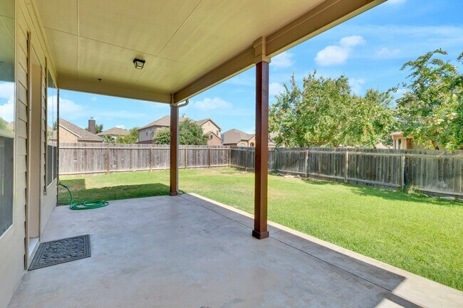 Building Photo - 2500 Speidel Dr