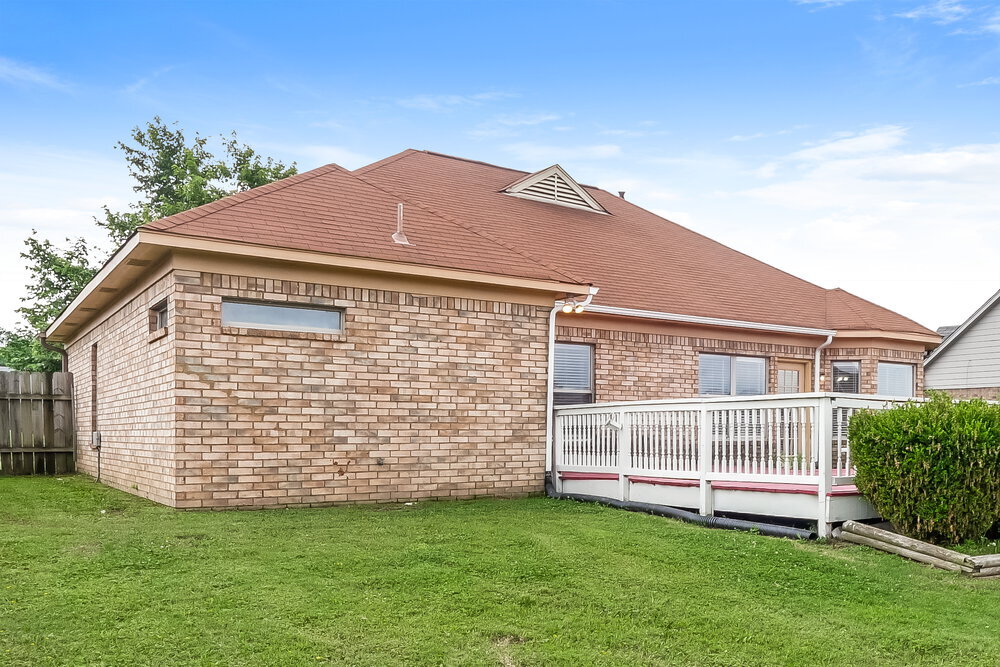 Building Photo - 60 Penny Ln