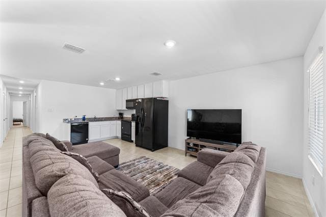 Building Photo - 241 Thresher Ln