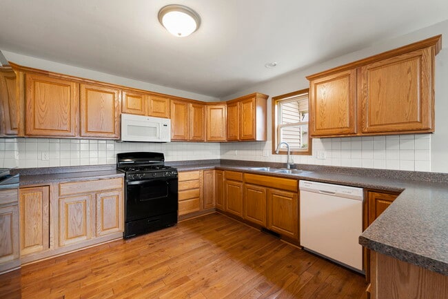 Building Photo - 1477 Stonefield Dr