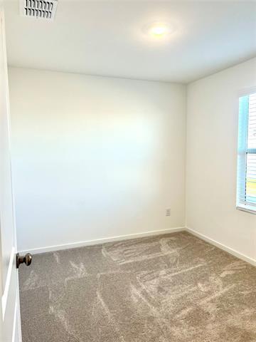 Building Photo - 12140 Thoroughbred Dr