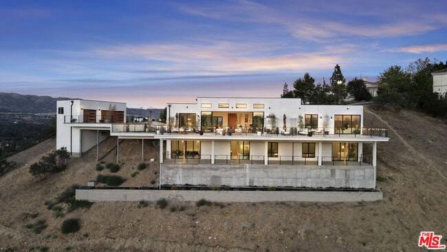 Building Photo - 22570 S Summit Ridge Cir