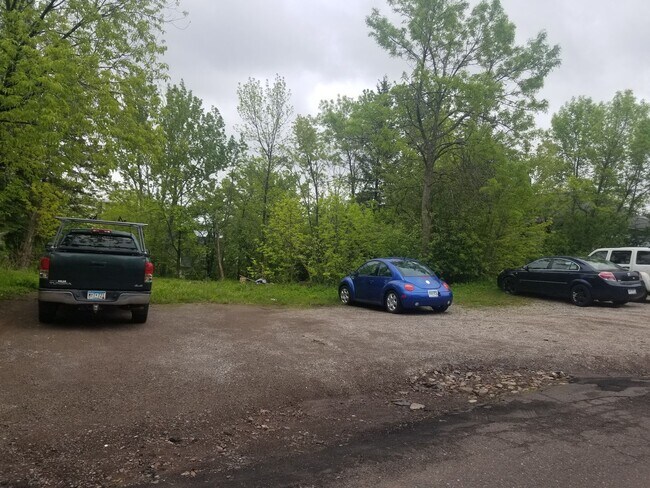 Building Photo - 226  1/2   E.  5TH STREET