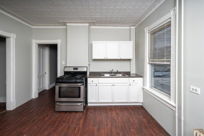 Primary Photo - 13 112th St