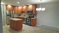 Building Photo - 45 Patterson Village Ct